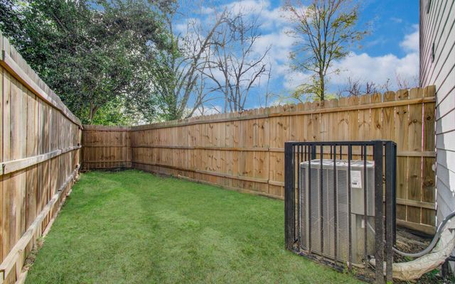 4616 Shreveport Boulevard B, Houston, TX 77028