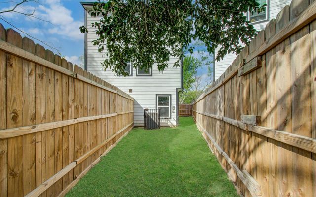 4616 Shreveport Boulevard B, Houston, TX 77028