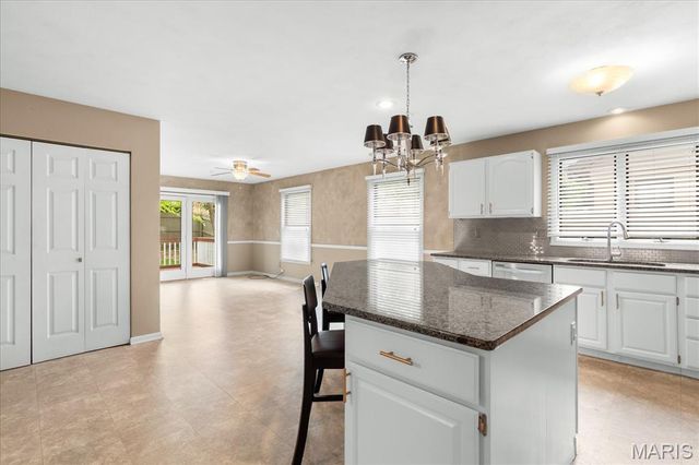 21 ARCHVIEW Drive, Shiloh, IL 62221