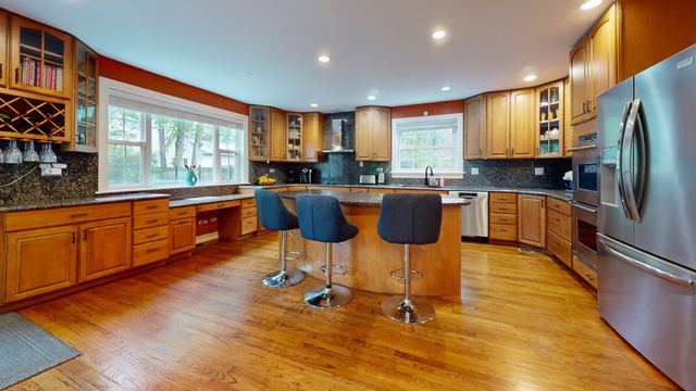2908 W Gregory Street, Chicago, IL 60625