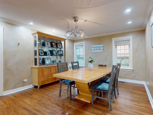 2908 W Gregory Street, Chicago, IL 60625