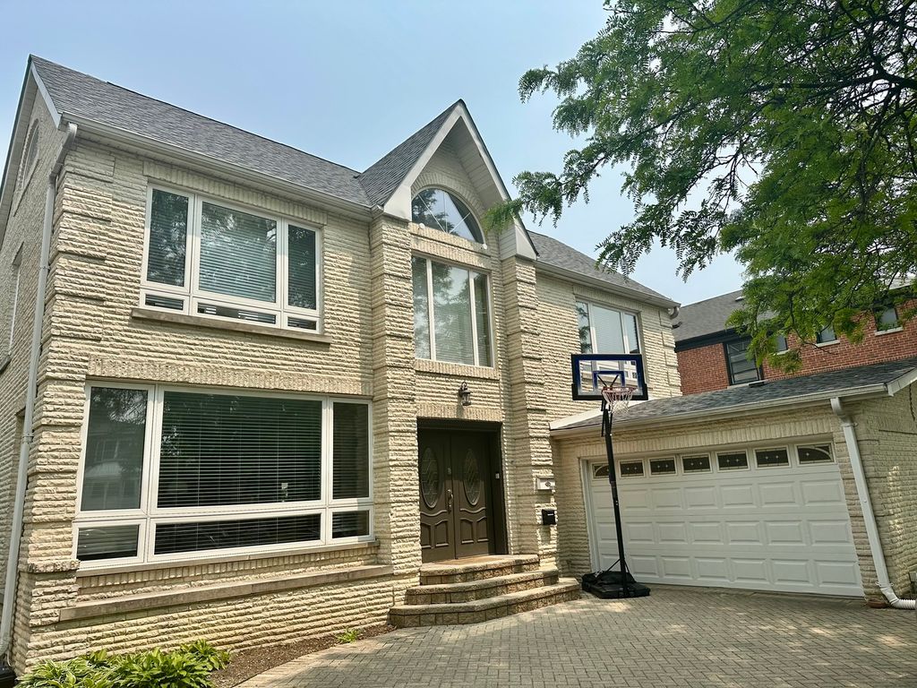 2908 W Gregory Street, Chicago, IL 60625