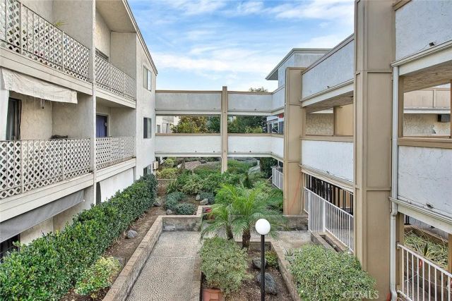 3565 Linden 226, Long Beach, CA 90807