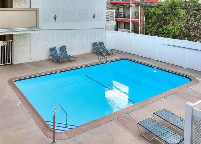 3565 Linden 226, Long Beach, CA 90807