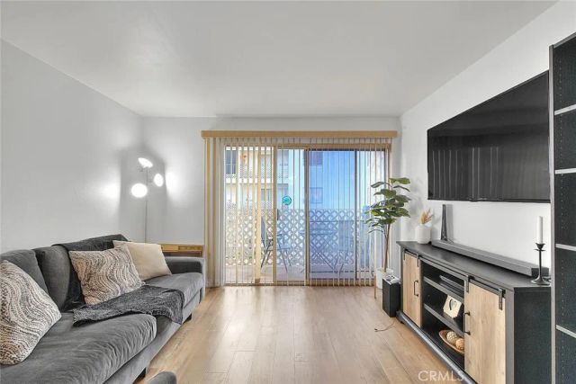 3565 Linden 226, Long Beach, CA 90807