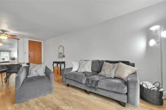 3565 Linden 226, Long Beach, CA 90807