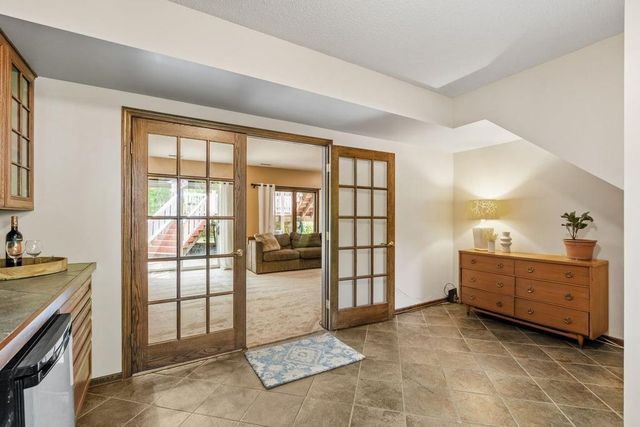 1957 Park Ridge Drive, Chaska, MN 55318