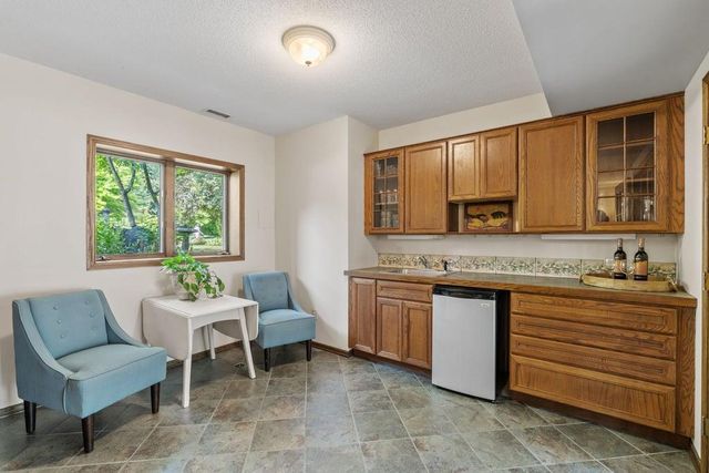 1957 Park Ridge Drive, Chaska, MN 55318