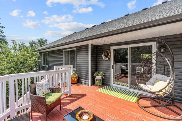 1957 Park Ridge Drive, Chaska, MN 55318