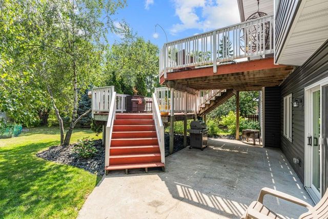 1957 Park Ridge Drive, Chaska, MN 55318
