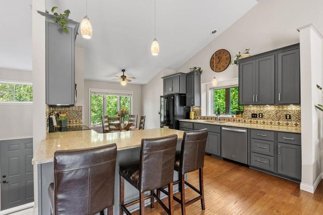 1957 Park Ridge Drive, Chaska, MN 55318