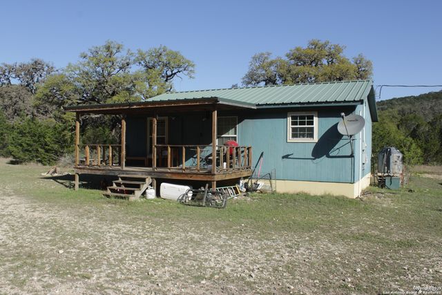 1976 W cedar creek, Leakey, TX 78873