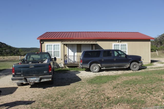 1976 W cedar creek, Leakey, TX 78873