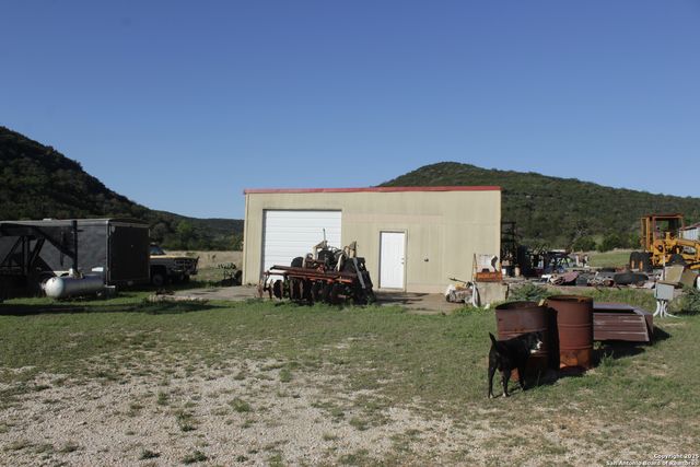 1976 W cedar creek, Leakey, TX 78873