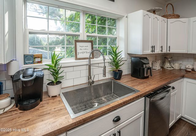 815 Watson Avenue, Calabash, NC 28467