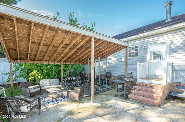 815 Watson Avenue, Calabash, NC 28467