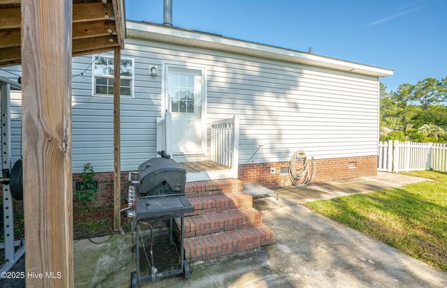 815 Watson Avenue, Calabash, NC 28467