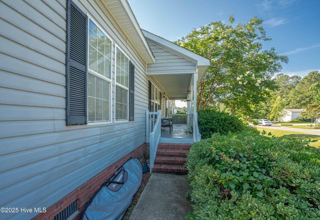 815 Watson Avenue, Calabash, NC 28467