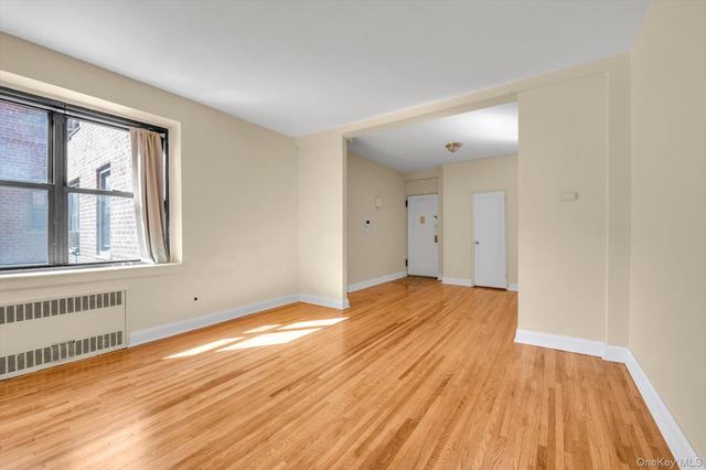 112-25 34 Avenue H, East Elmhurst, NY 11368