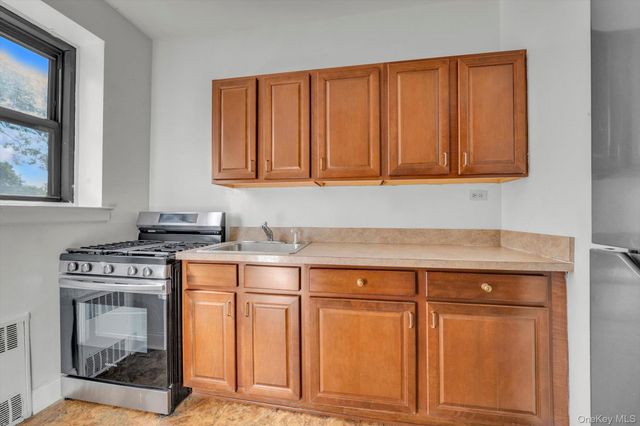 112-25 34 Avenue H, East Elmhurst, NY 11368