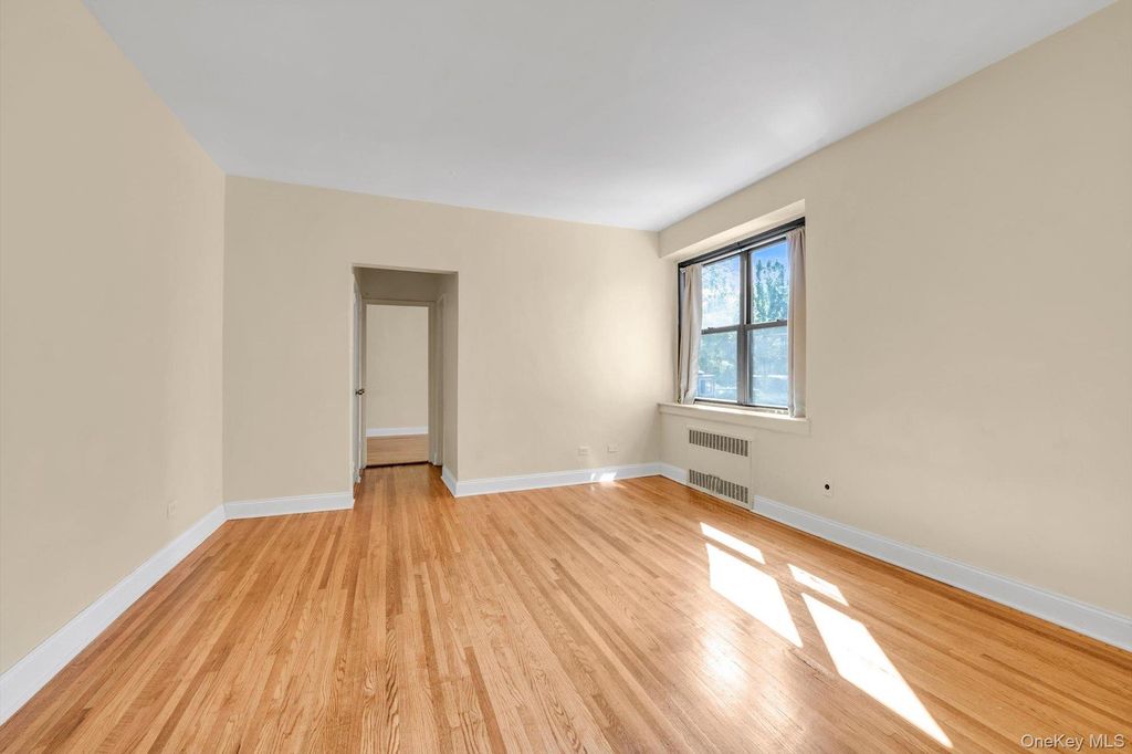 112-25 34 Avenue H, East Elmhurst, NY 11368 — photo 2