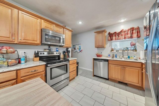 212 Nancy DR, Roanoke, VA 24017