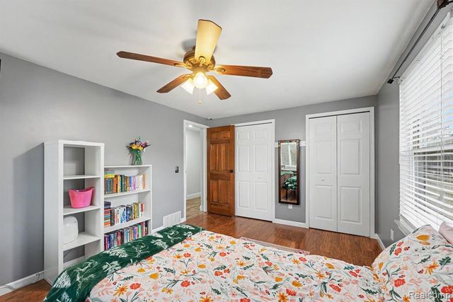9490 Steephollow Drive, White Lake, MI 48386