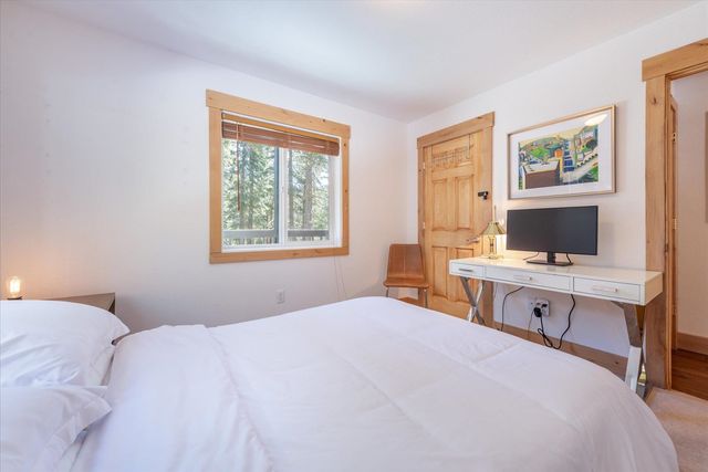 50638 Hemlock Court, Soda Springs, CA 95728