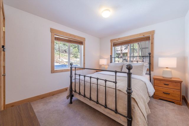 50638 Hemlock Court, Soda Springs, CA 95728