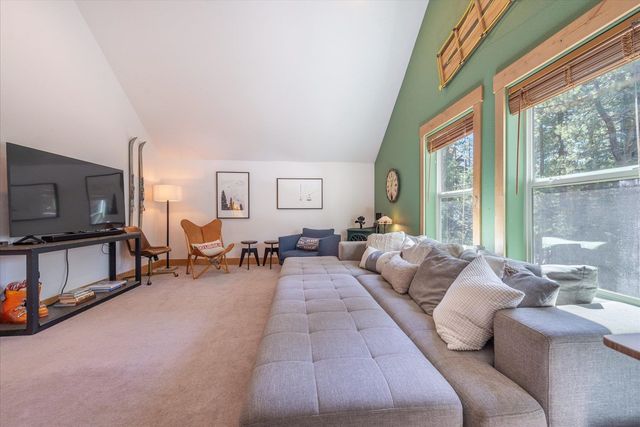 50638 Hemlock Court, Soda Springs, CA 95728