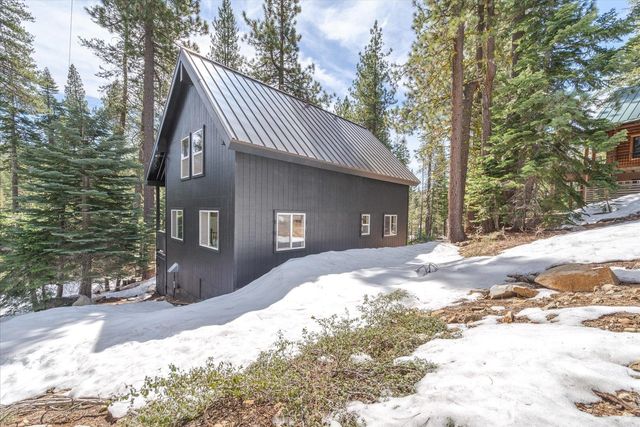 50638 Hemlock Court, Soda Springs, CA 95728