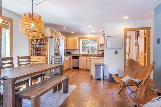 50638 Hemlock Court, Soda Springs, CA 95728