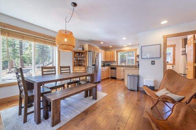 50638 Hemlock Court, Soda Springs, CA 95728