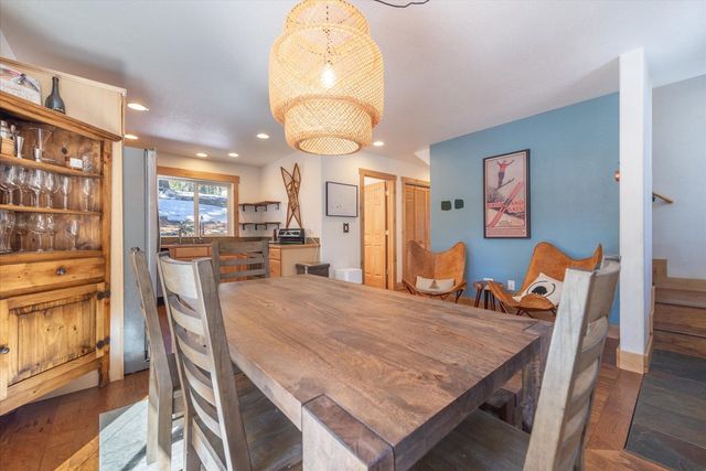 50638 Hemlock Court, Soda Springs, CA 95728