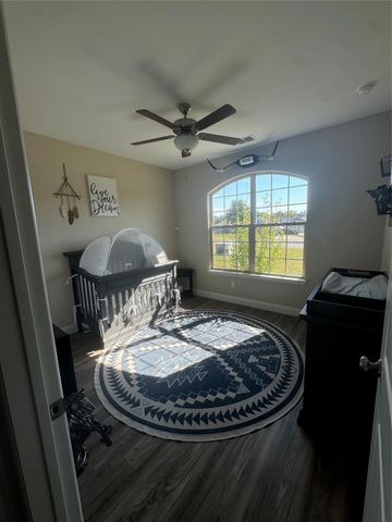 100 Shoshone Cove, Gainesville, TX 76240