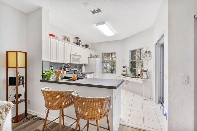 6595 VIA REGINA, Boca Raton, FL 33433