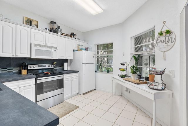 6595 VIA REGINA, Boca Raton, FL 33433