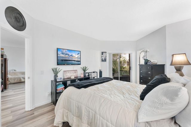 6595 VIA REGINA, Boca Raton, FL 33433