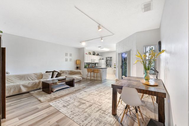 6595 VIA REGINA, Boca Raton, FL 33433