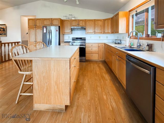 1910 No Creek Court, Helena, MT 59602