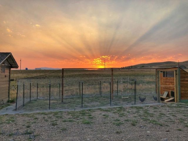 1910 No Creek Court, Helena, MT 59602