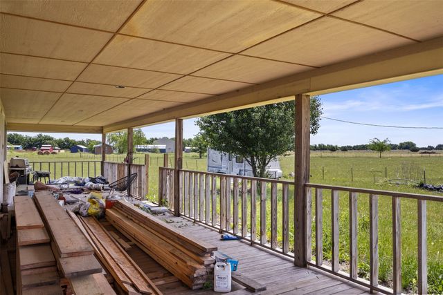2791 Farm Road 2068, Klondike, TX 75448