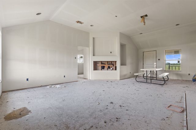 2791 Farm Road 2068, Klondike, TX 75448