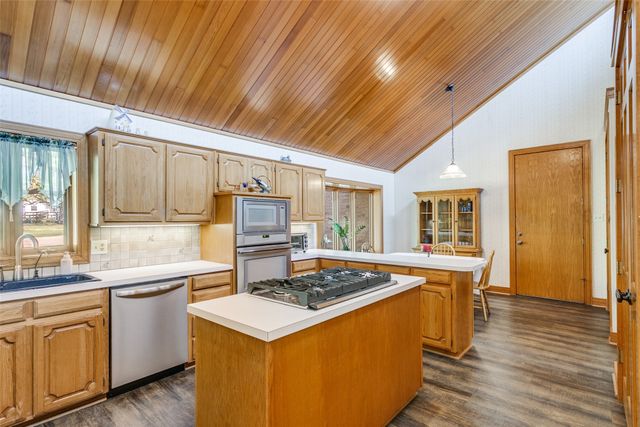 1557 Latigo Hills Road, Bartonville, TX 75022