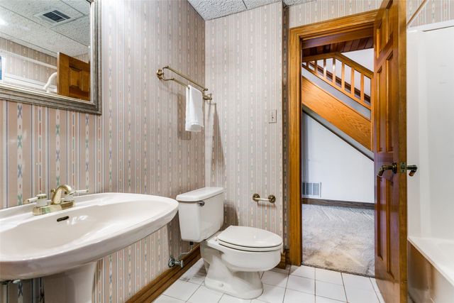 1557 Latigo Hills Road, Bartonville, TX 75022