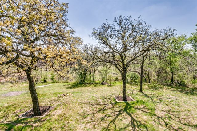 1557 Latigo Hills Road, Bartonville, TX 75022