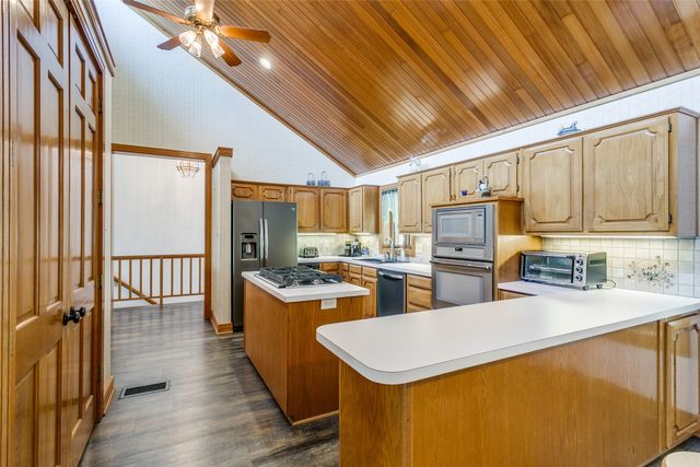 1557 Latigo Hills Road, Bartonville, TX 75022