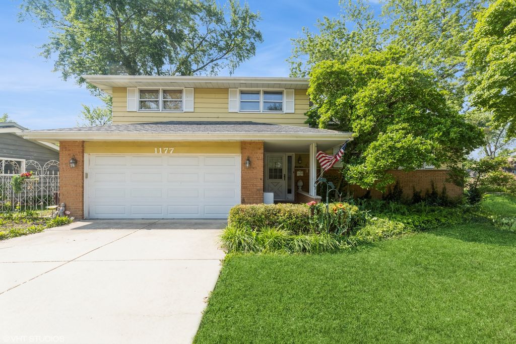 1177 Meadow Lane, Elgin, IL 60123