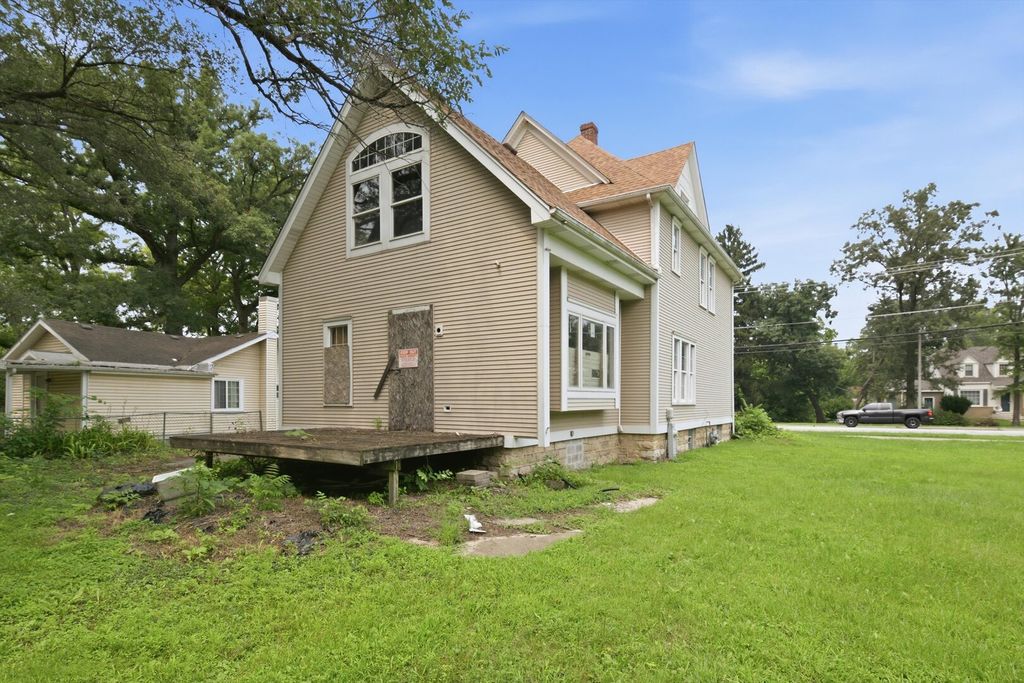 20 E Main Street, Glenwood, IL 60425 — exterior