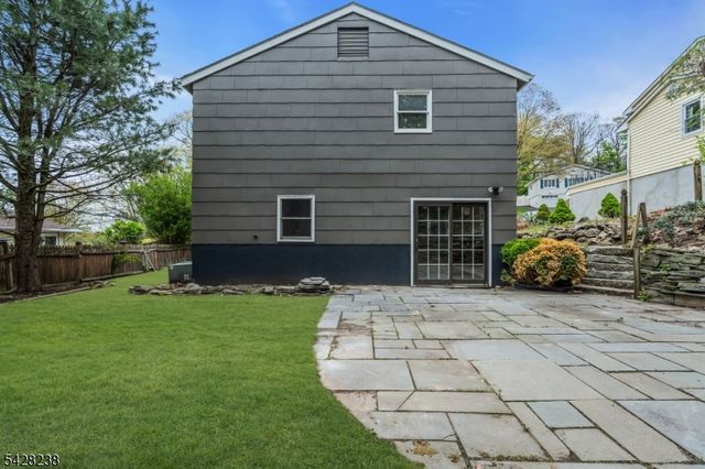 26 Laurie Rd, Roxbury Twp., NJ 07850
